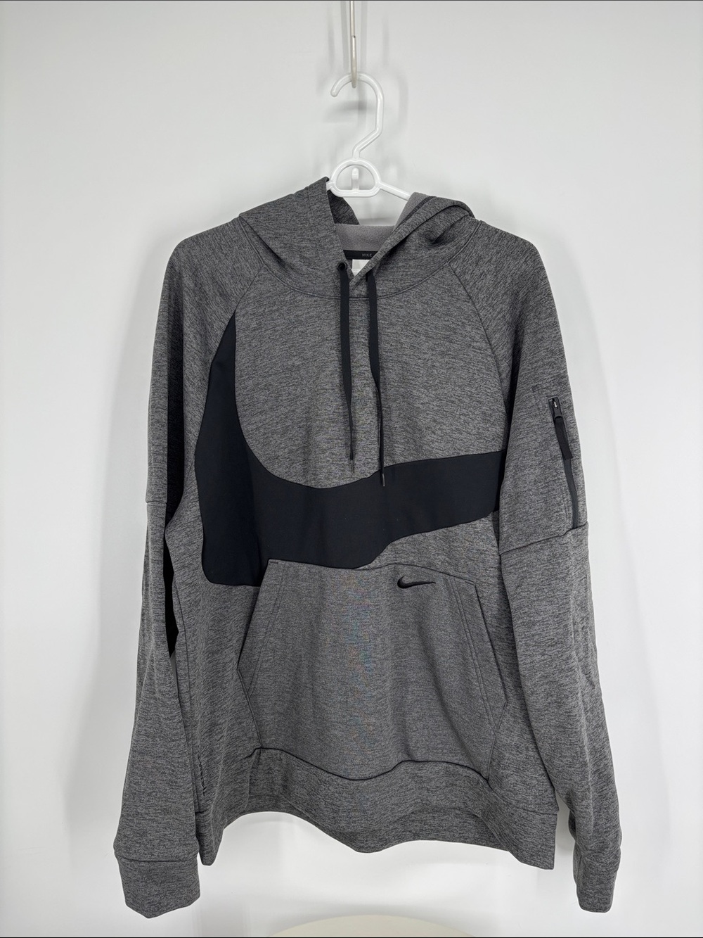 Nike Therma Fit Men's Hoodie size XL